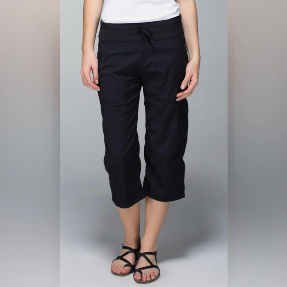 Lululemon Studio Crop size 10 Black - Picture 3 of 16